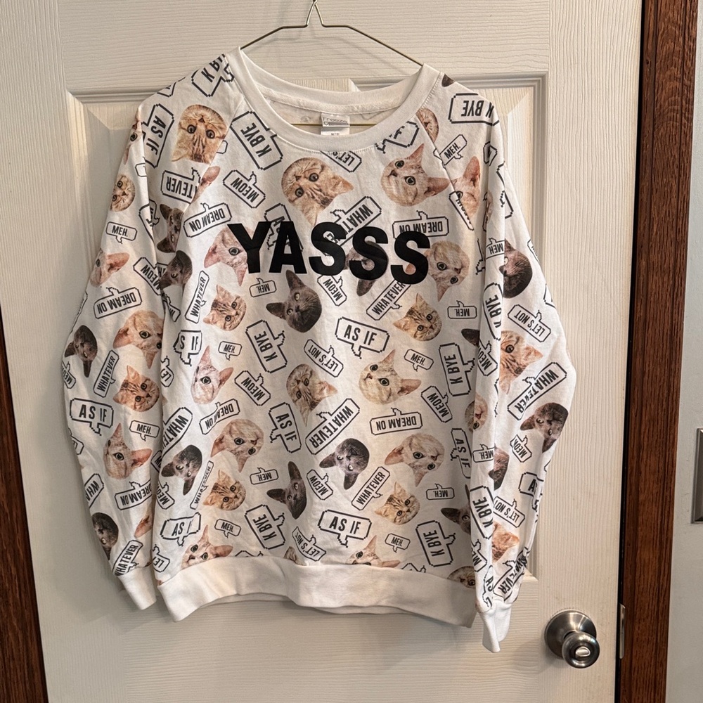 Freeze‎ White Graphic Sweatshirt with Black Cat Details